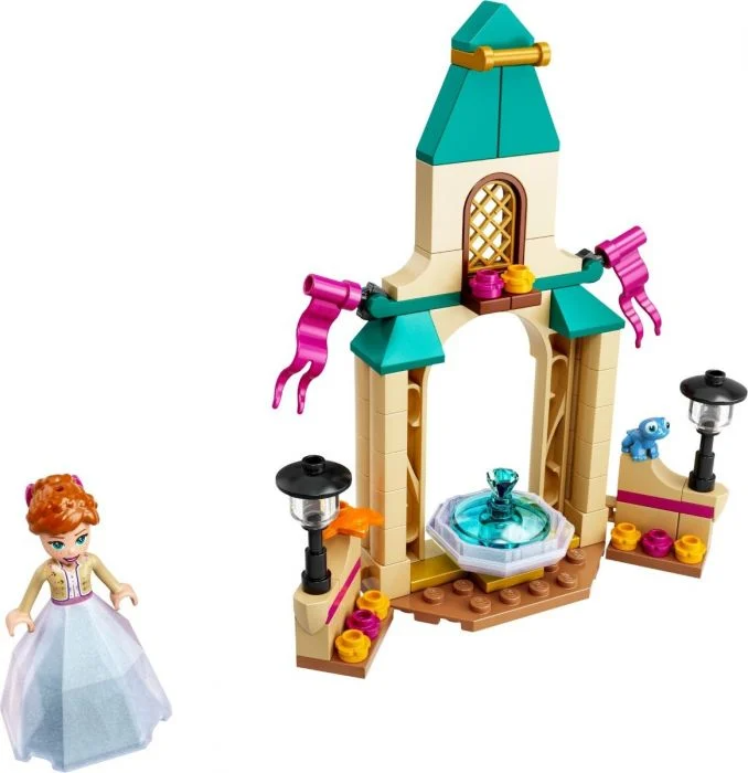LEGO Disney Anna’s Castle Courtyard