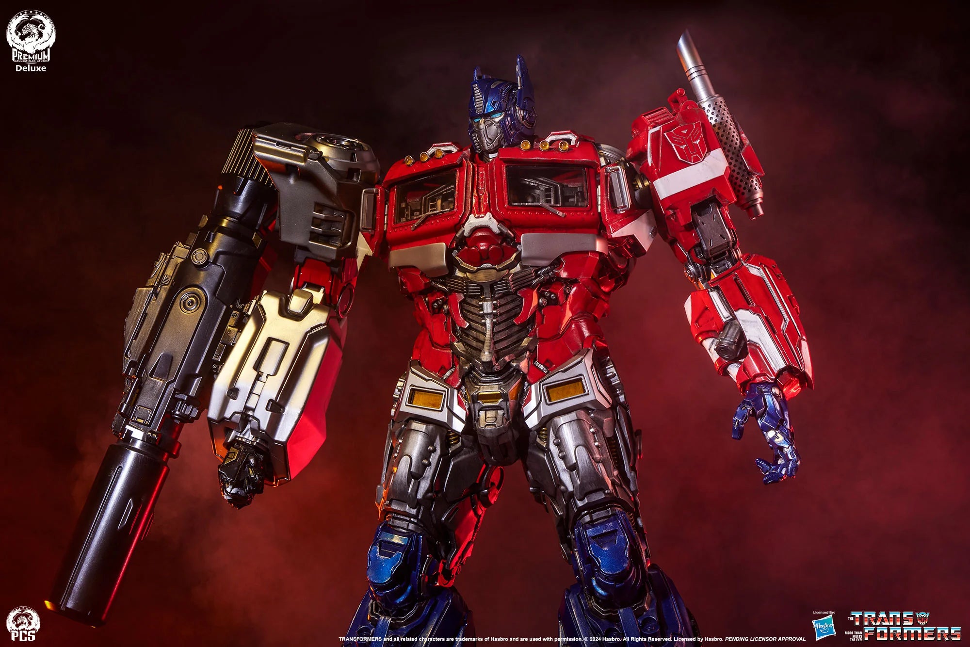 Optimus Prime Deluxe Edition Museum Scale Statue