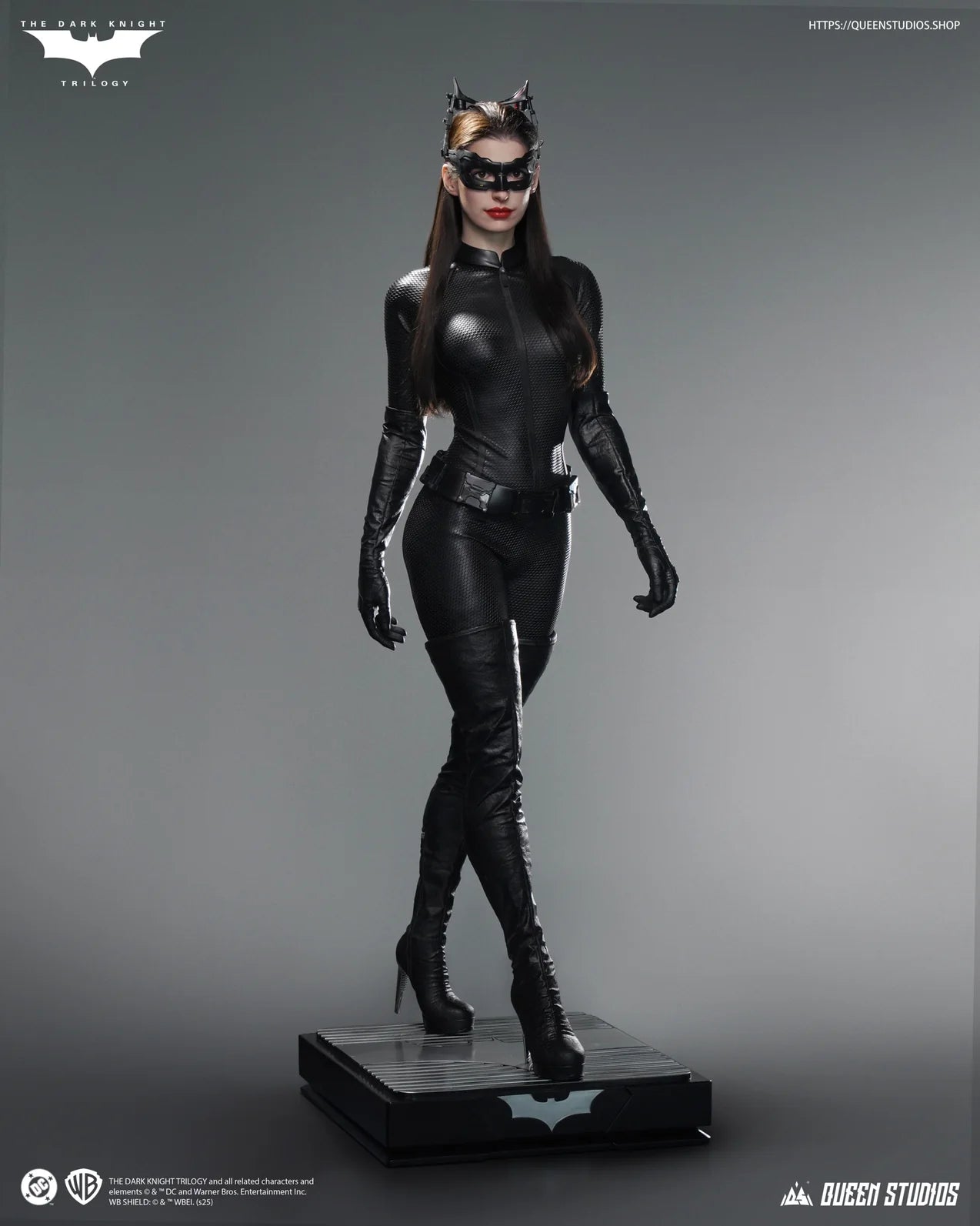 CATWOMAN 1/1 LIFE-SIZE STATUE