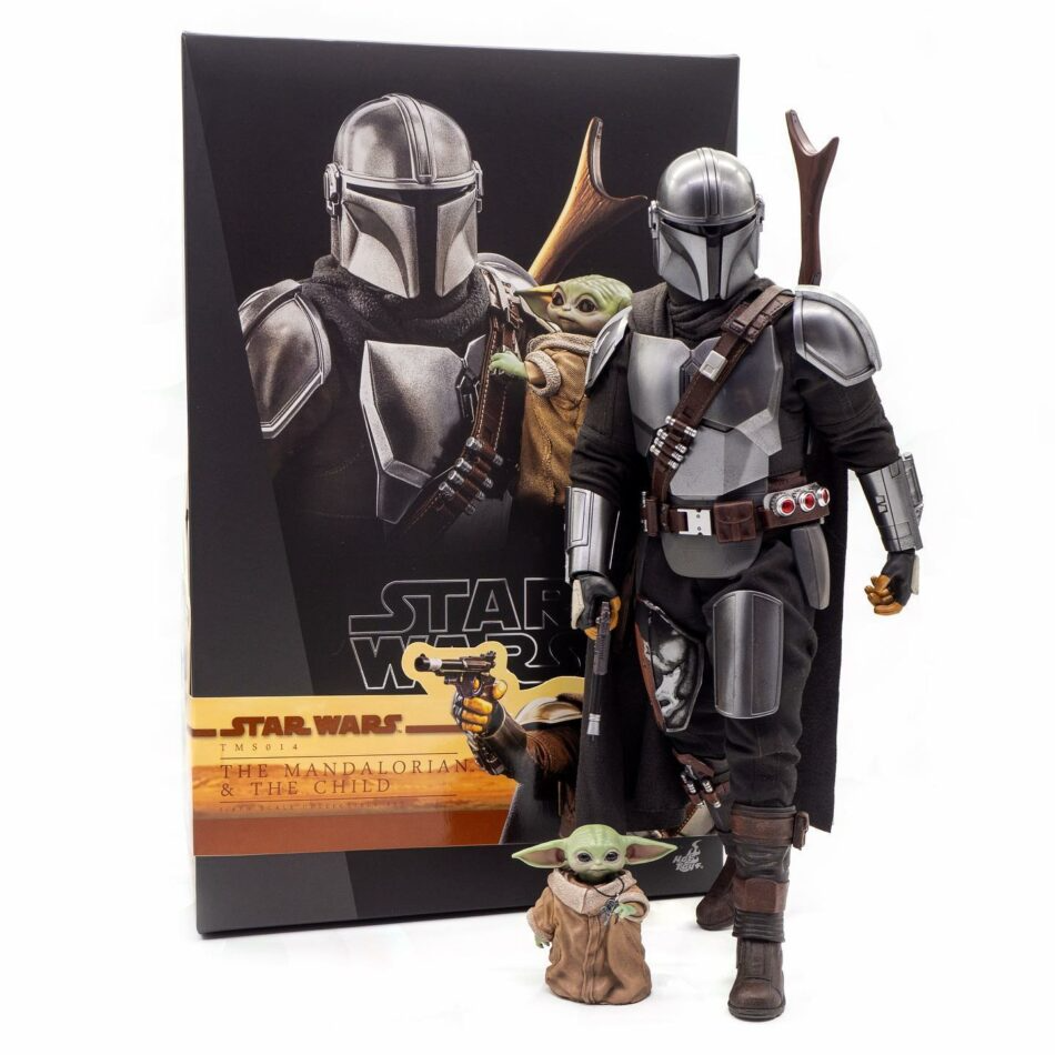 Star Wars The Mandalorian The Mandalorian and The Child Regular Edition