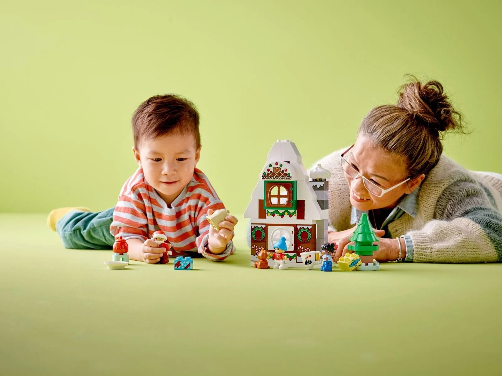 LEGO DUPLO Santa's Gingerbread House