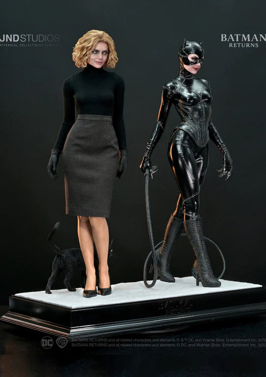 BATMAN RETURNS CATWOMAN DUAL VERSION 1/3 SCALE STATUE
