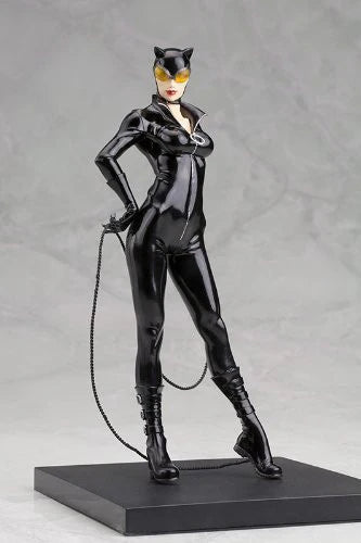 ARTFX+ DC Comics New 52 Batman 1/10 Catwoman