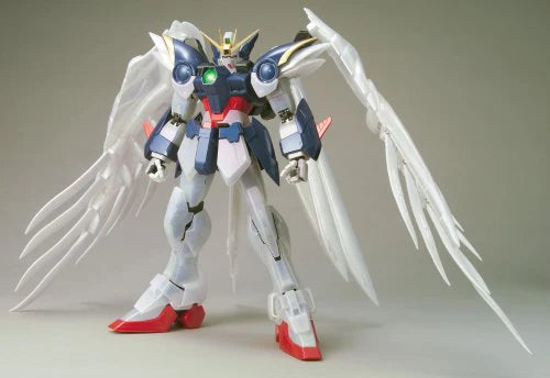 Gundam Wing Endless Waltz Wing Gundam Zero Custom Pearl Mirror Coat Ver 1/60 scale