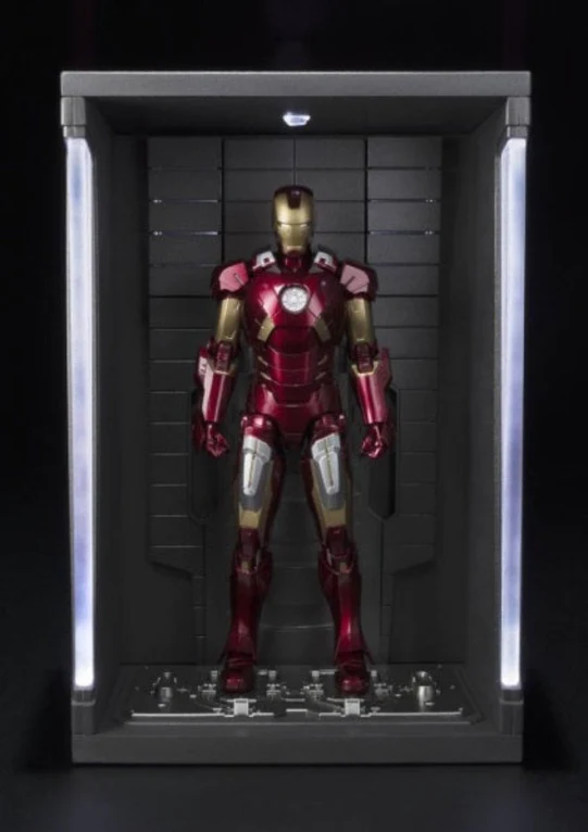 SH FIGUARTS IRONMAN MK-7 AND HALL OF ARMOR