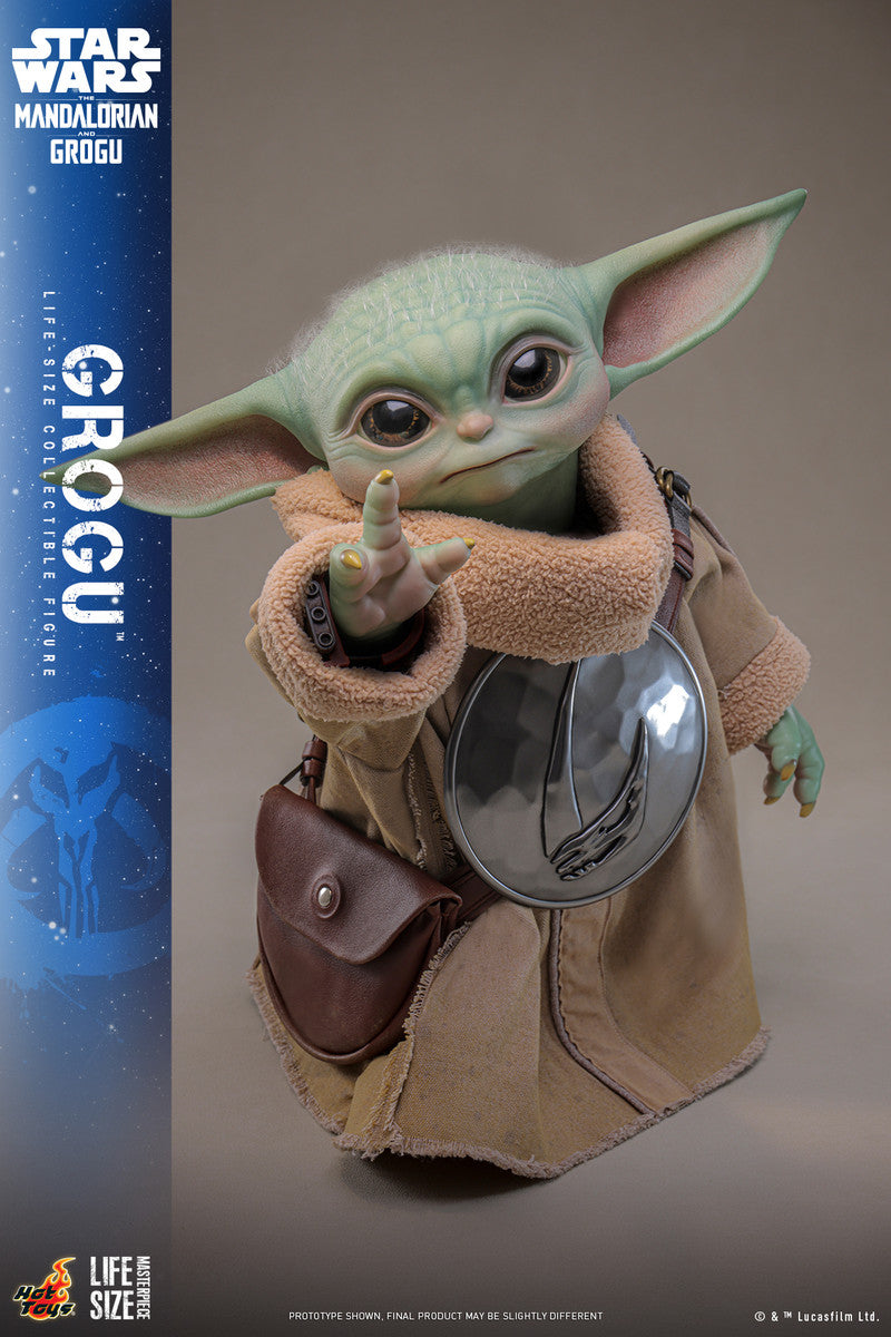 Star Wars The Mandalorian & Grogu Grogu Life-Size Figure
