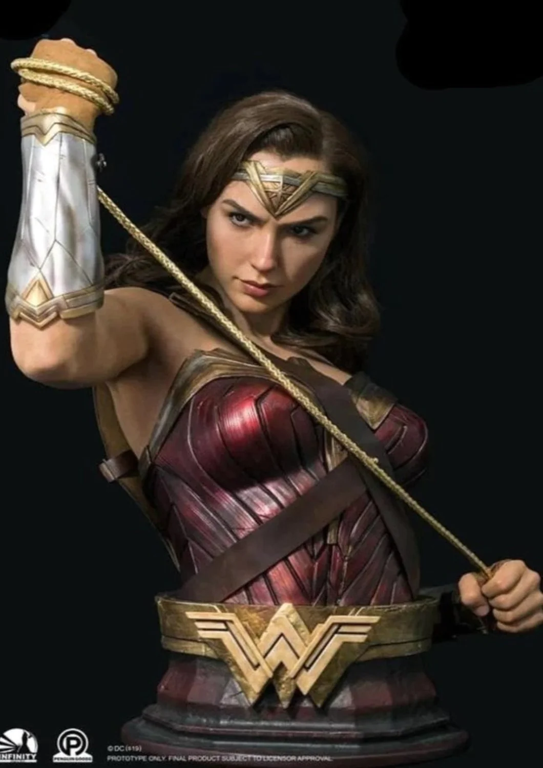 WONDER WOMAN LIFESIZE 1:1 BUST