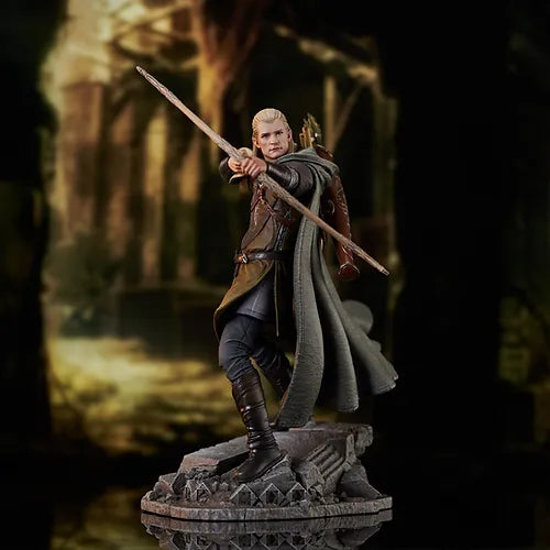 The Lord of the Rings Gallery Legolas Deluxe Statue