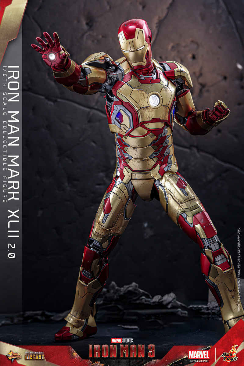 Iron Man 3 1/6th scale Man Mark XLII 2.0 Collectible Figure
