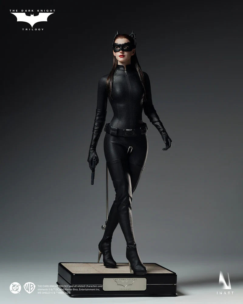 The Dark Knight Rises 1/6 scale Catwoman Collectible Figure