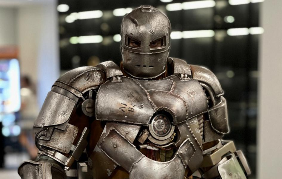 IRON MAN MARK 1 1/2 SCALE STATUE