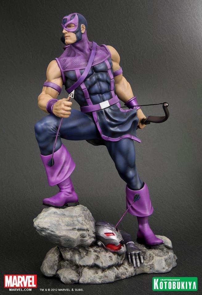 MARVEL Fine Art Statue Avengers Hawkeye Classic
