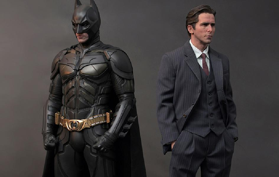 THE DARK KNIGHT BATMAN DOUBLE VERSION 1/3 SCALE HYPERREAL STATUE SET