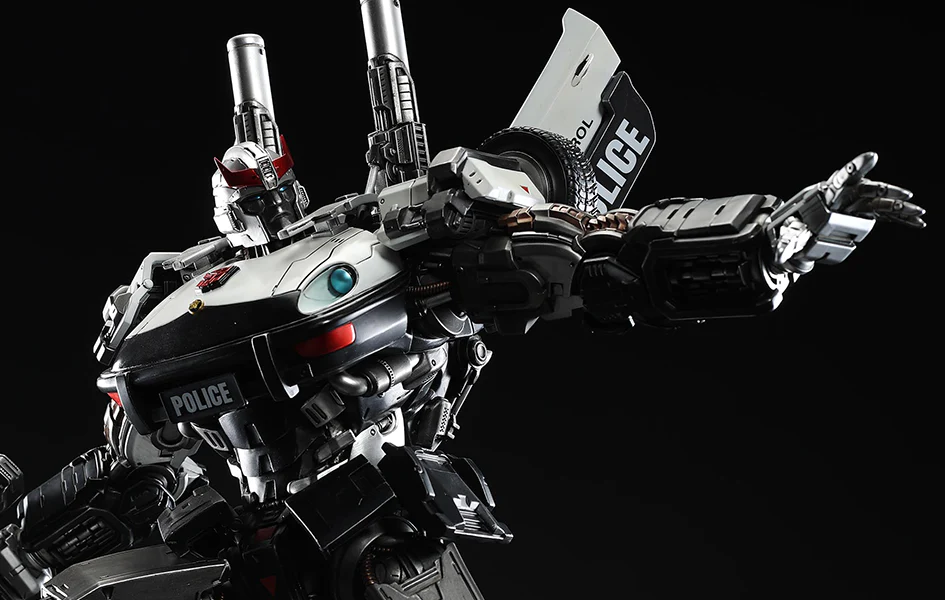 TRANSFORMERS PROWL 1/10 SCALE STATUE