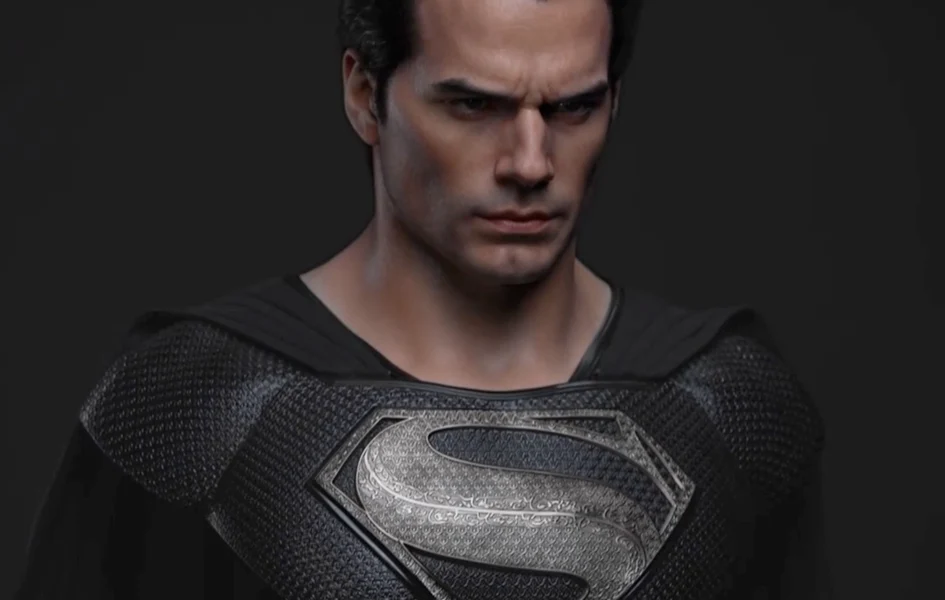 SUPERMAN BLACK SUIT HENRY CAVILL LIFE-SIZE BUST