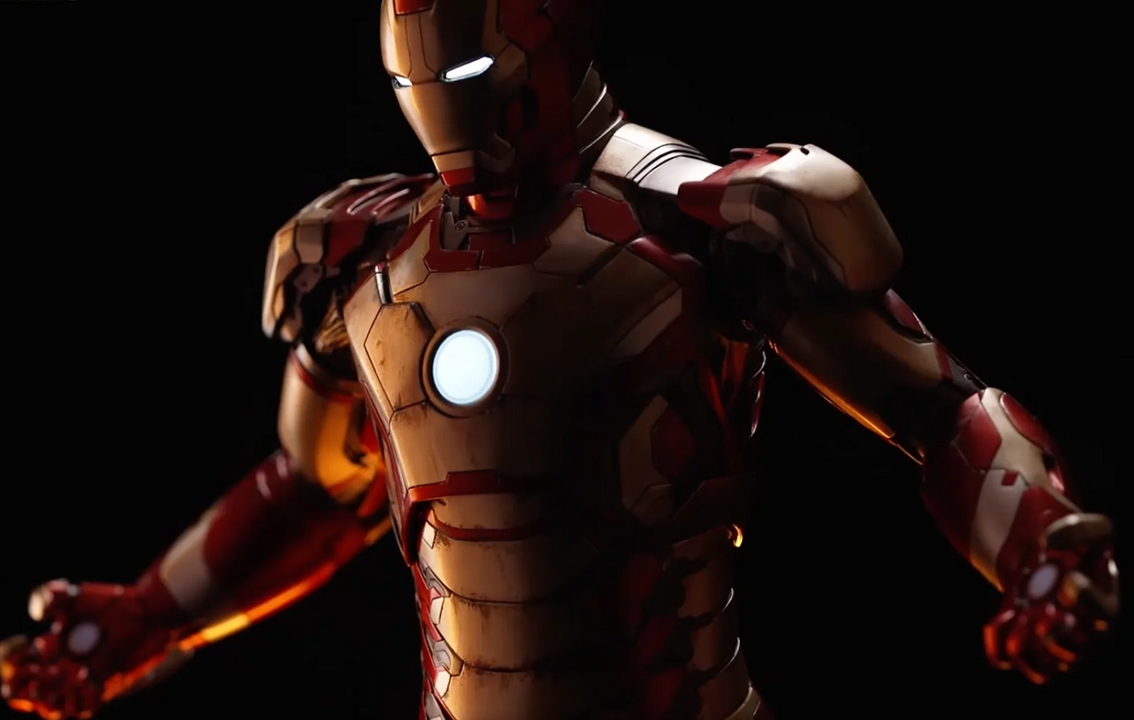 IRON MAN MARK 42 1/4 SCALE STATUE