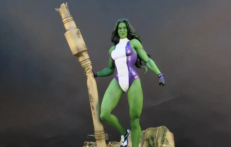 SHE-HULK 1/4 SCALE STATUE