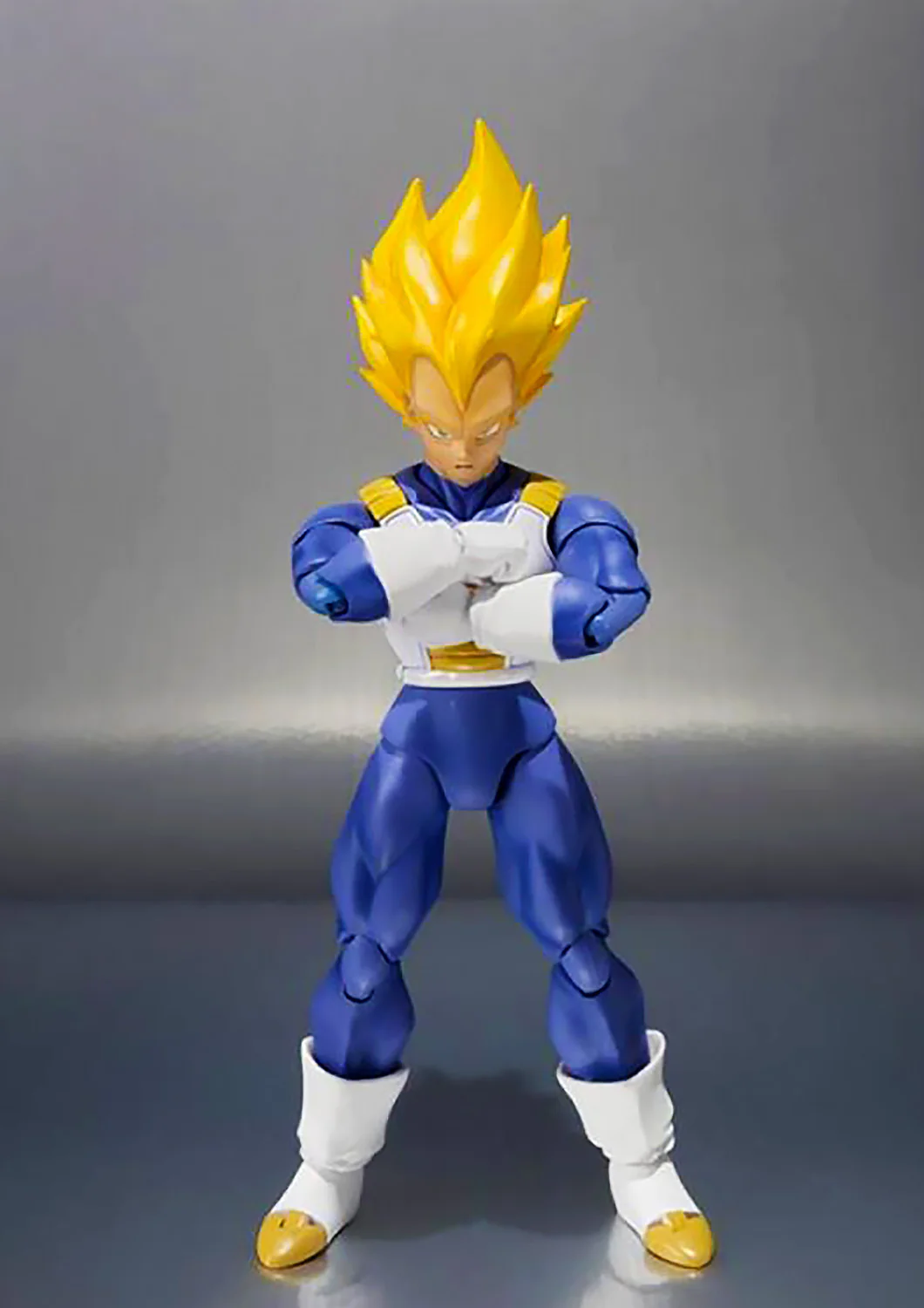 SH FIGUARTS DRAGON BALL Z SUPER SAIYAN VEGETA PREMIUM COLOR EDITION