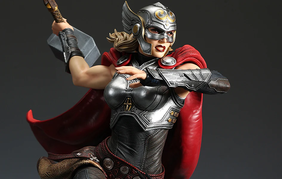 MIGHTY THOR 1/4 SCALE STATUE
