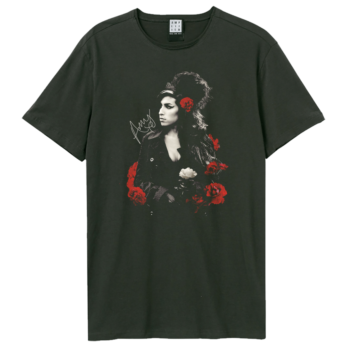 Amy Winehouse Poses With Roses T T-Shirt