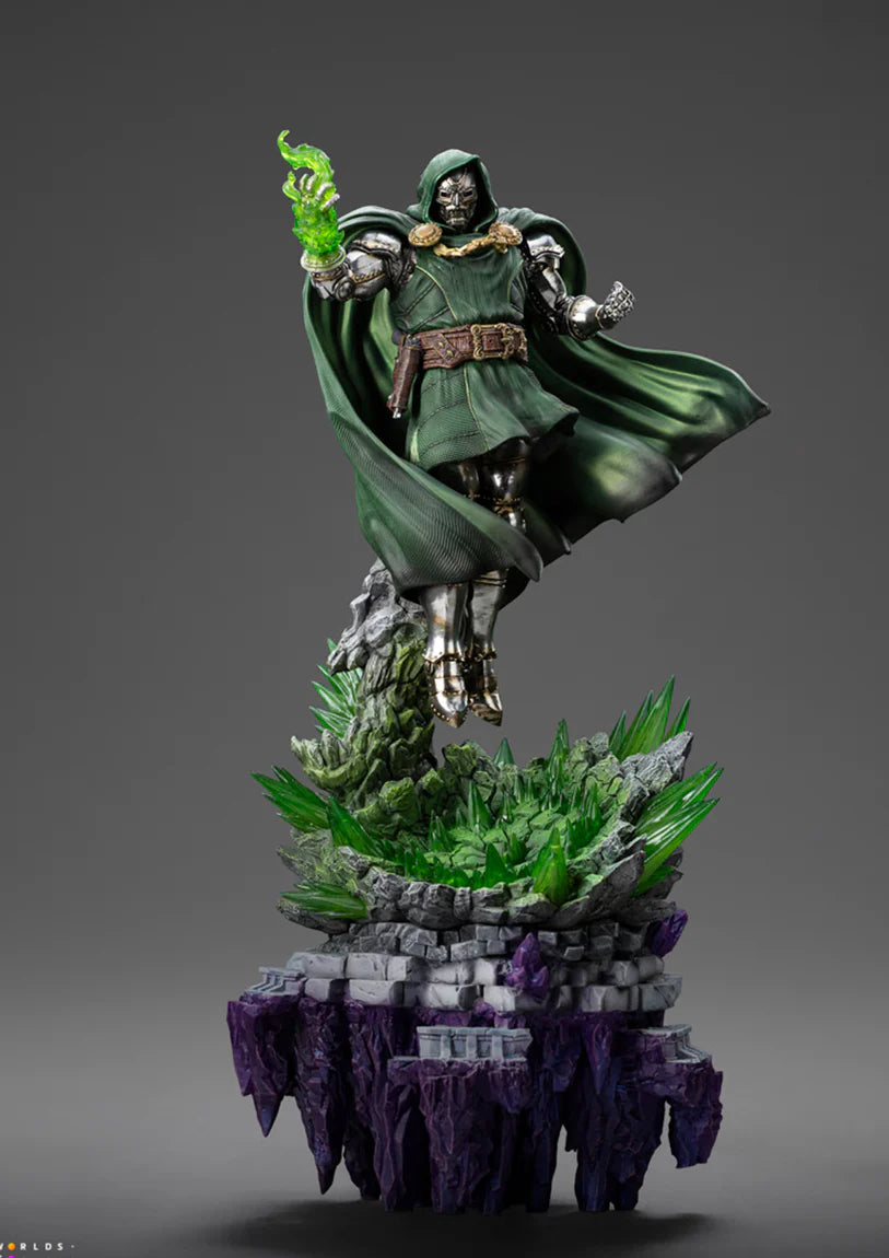 DOCTOR DOOM 1/10 DELUXE ART SCALE