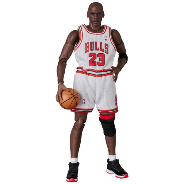 MAFEX Michael Jordan Chicago Bulls HOME