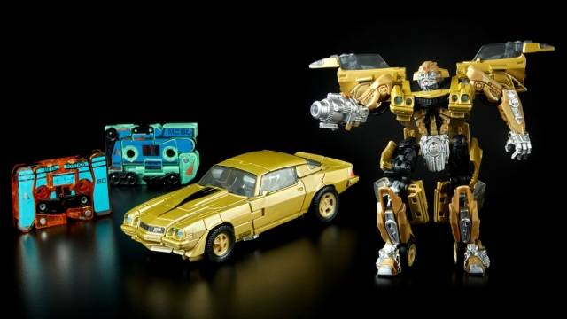 TRANSFORMERS BUMBLEBEE VOL 1 RETRO ROCK GARAGE SDCC EXCLUSIVE