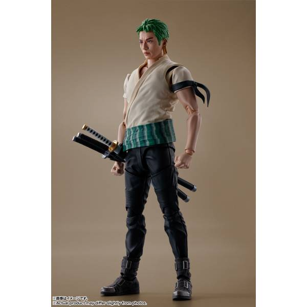 S.H.FIGUARTS A Netflix Series One Piece Roronoa Zoro