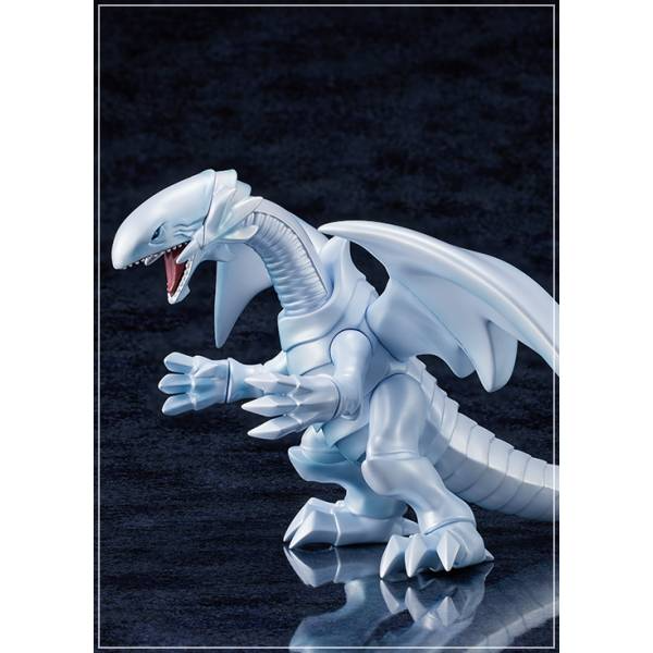 Yu-Gi-Oh! Duel Monsters Blue-Eyes White Dragon Limited Edition