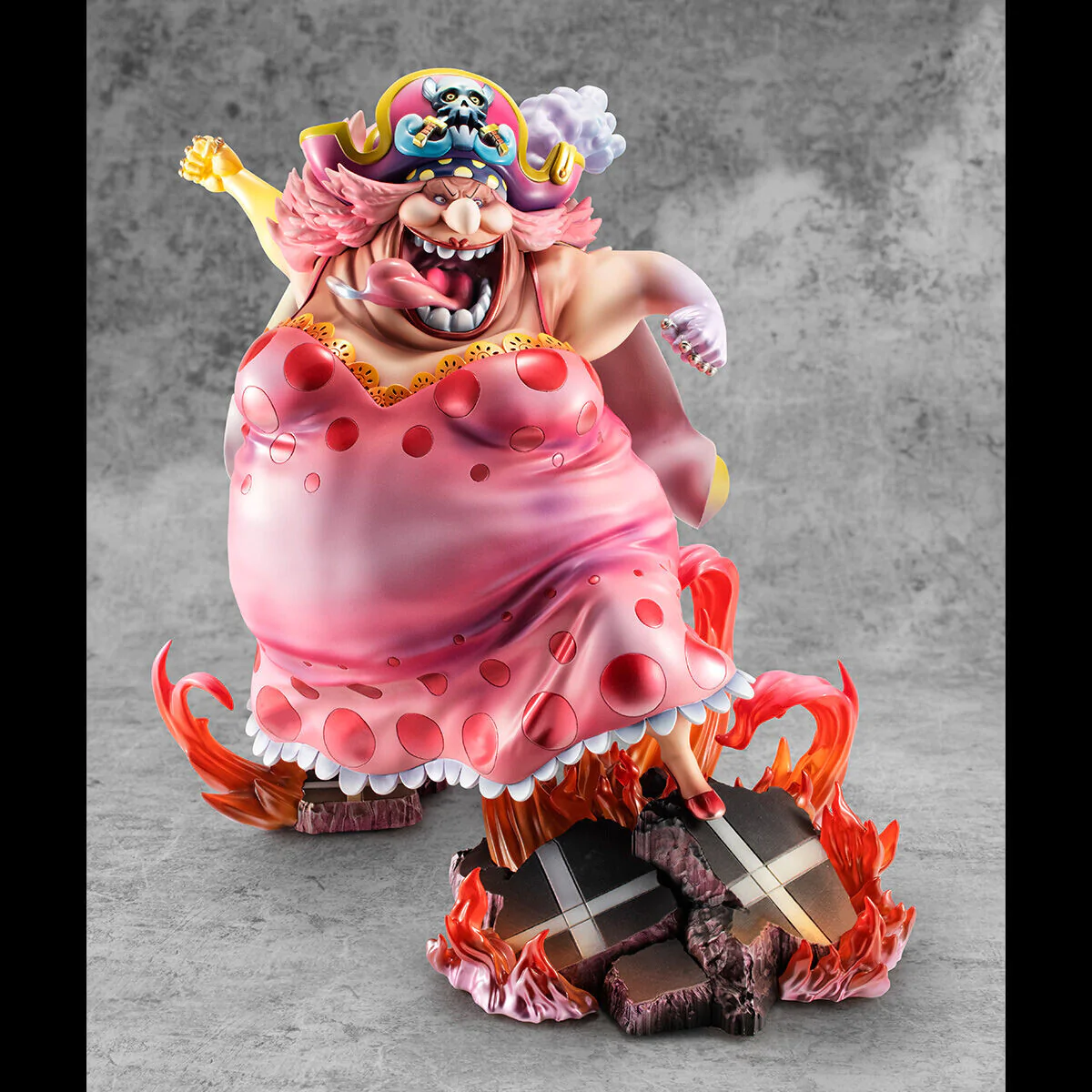 One Piece Charlotte Linlin Napoleon Prometheus Zeus Portrait Of Pirates SA-MAXIMUM Shop Exclusive