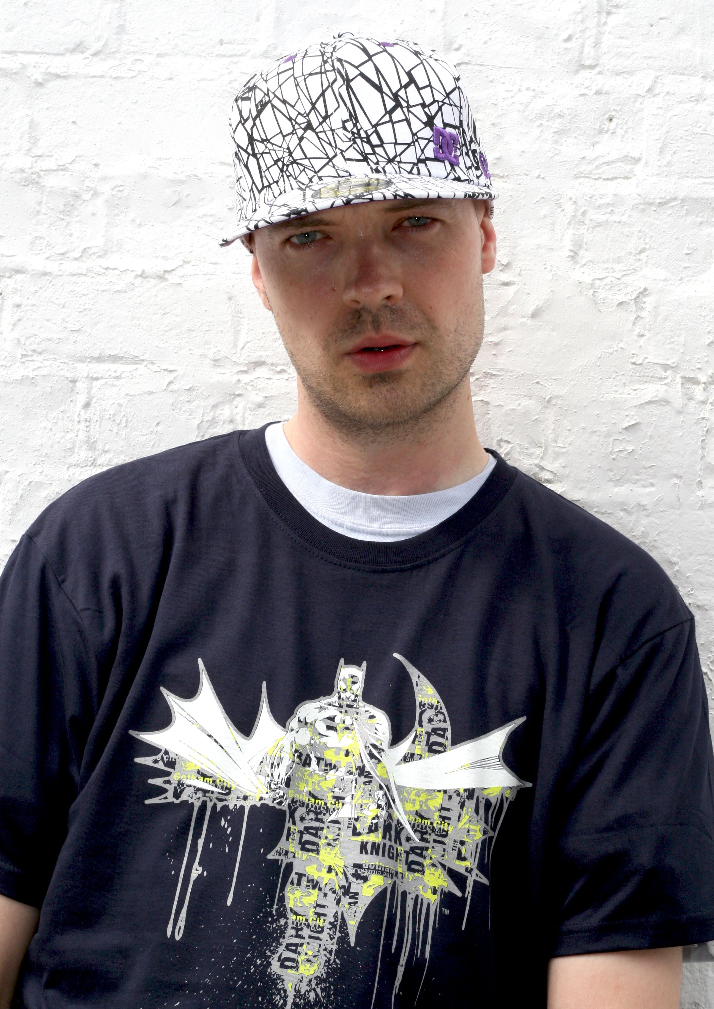 DC Comics Batman Graff Official Men's T-shirt ()
