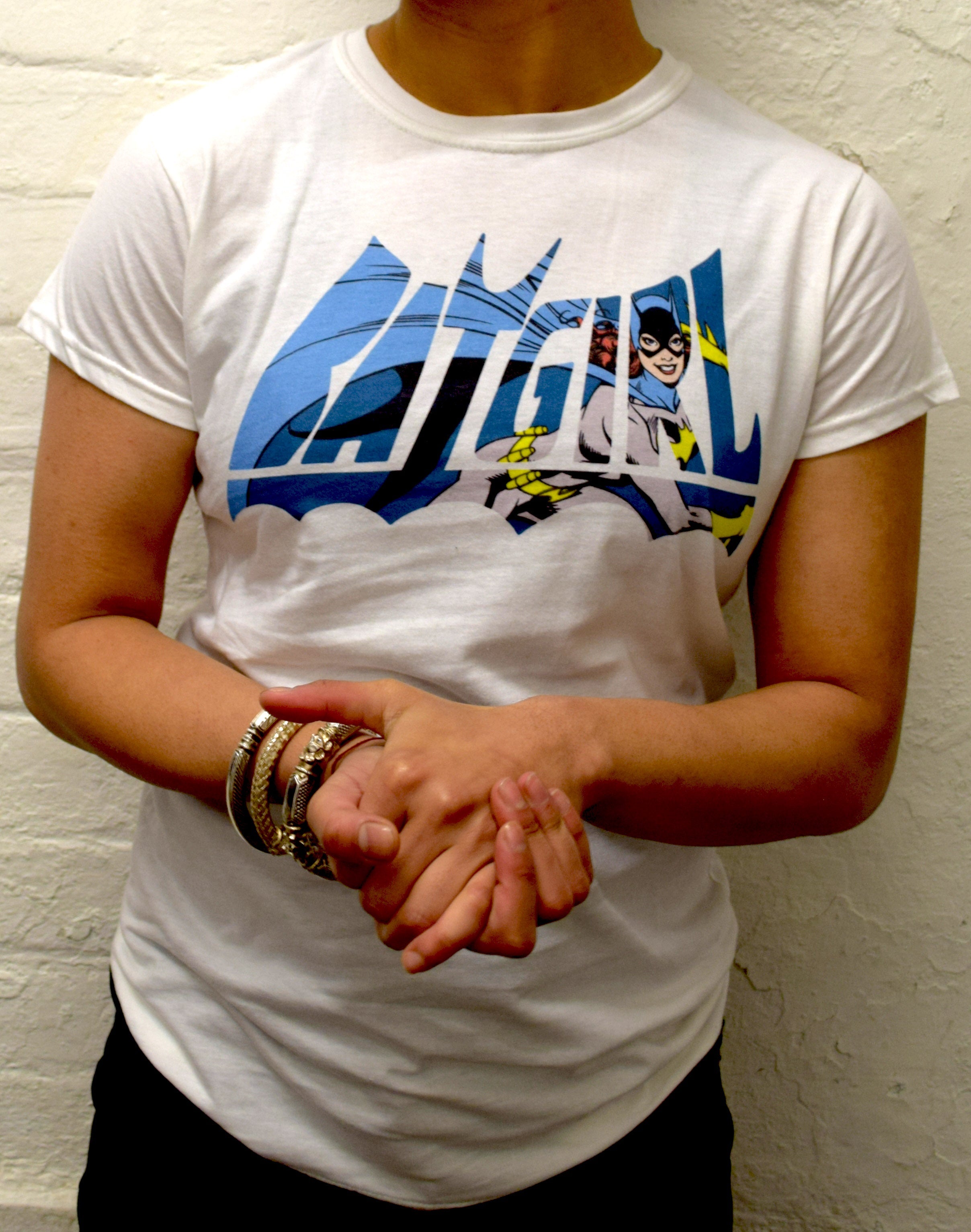 DC Comics Batgirl Logo Character Official Women's T-shirt ()