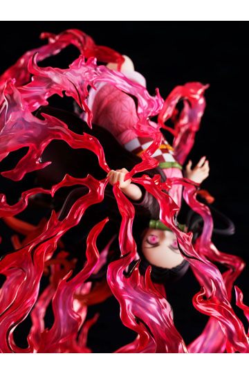 Demon Slayer: Kimetsu no Yaiba Statue 1/8 Nezuko Kamado Exploding Blood 20 cm
