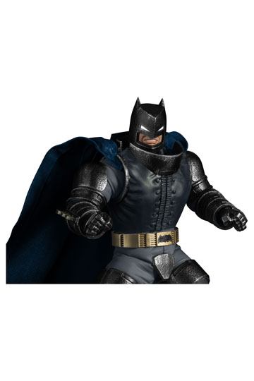 Batman The Dark Knight Returns Dynamic 8ction Heroes Action Figure 1/9 Armored Batman 21 cm