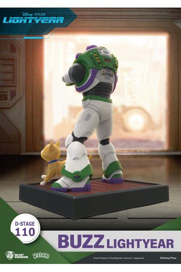 DISNEY Lightyear D-Stage PVC Diorama Buzz Lightyear 15 cm