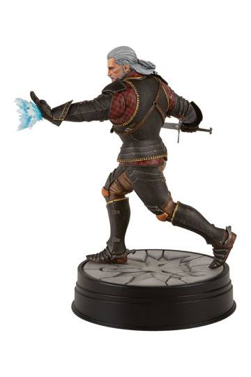 Witcher 3 Wild Hunt PVC Statue Geralt Toussaint Tourney Armor 20 cm