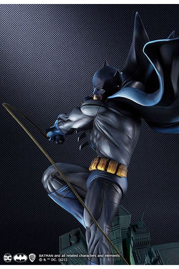 DC Comics Art Respect Statue 1/6 Batman 43 cm