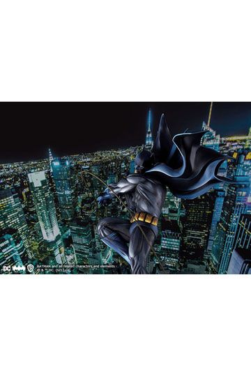 DC Comics Art Respect Statue 1/6 Batman 43 cm