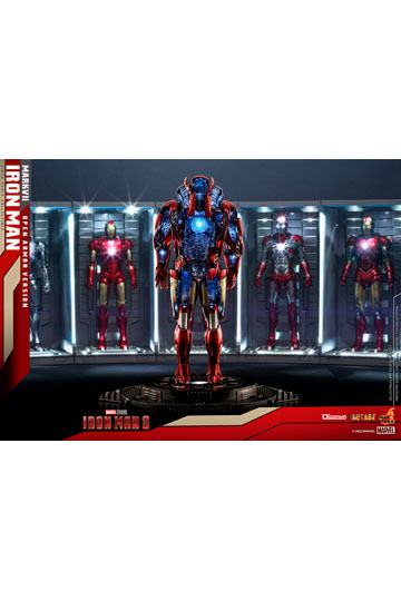 Iron Man 3 Diorama 1/6 Iron Man Mark VII (Open Armor Version) 32 cm