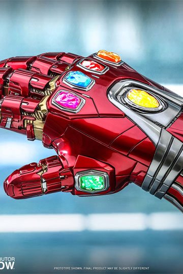 Avengers: Endgame Life-Size Masterpiece Replica 1/1 Nano Gauntlet 52 cm