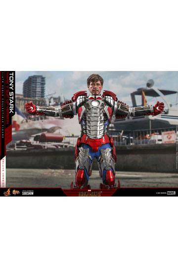 Iron Man 2 Movie Masterpiece Action Figure 1/6 Tony Stark (Mark V Suit Up Version) Deluxe 31 cm