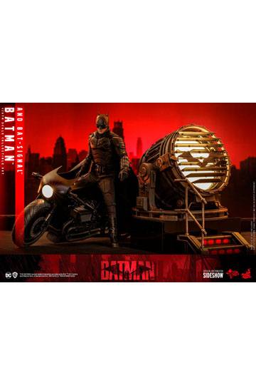 The Batman Movie Masterpiece Action Figure 1/6 Batman with Bat-Signal 31 cm