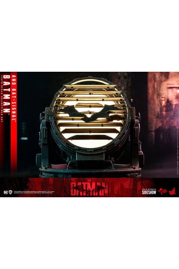 The Batman Movie Masterpiece Action Figure 1/6 Batman with Bat-Signal 31 cm