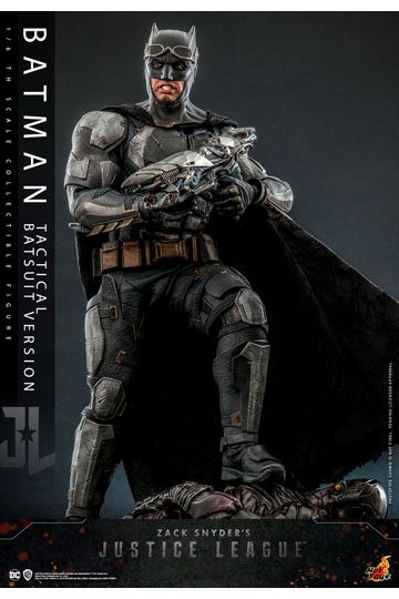 Zack Snyder`s Justice League Action Figure 1/6 Batman (Tactical Batsuit Version) 33 cm