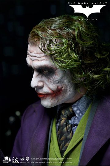 The Dark Knight Life-Size Bust Joker 82 cm