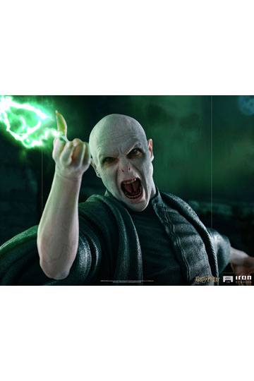 Harry Potter Legacy Replica Statue 1/4 Voldemort & Nagini 58 cm