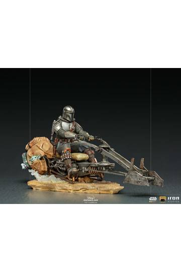 Star Wars The Mandalorian Deluxe Art Scale Statue 1/10 Mandalorian on Speederbike 18 cm