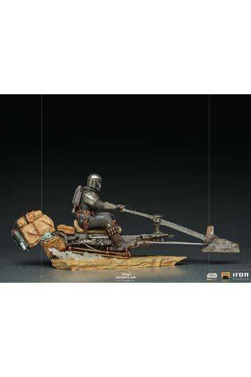 Star Wars The Mandalorian Deluxe Art Scale Statue 1/10 Mandalorian on Speederbike 18 cm