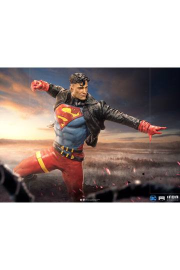 DC Comics Deluxe Art Scale Statue 1/10 Superboy 28 cm