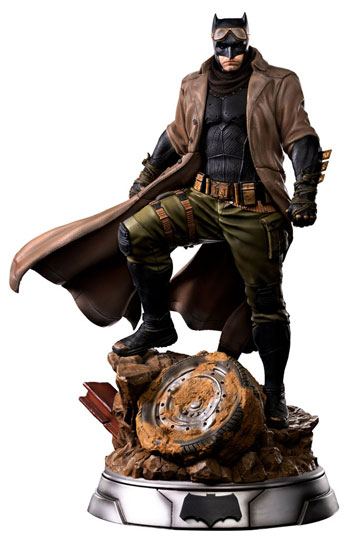 Zack Snyder's Justice League Legacy Replica Statue 1/4 Batman Knightmare 58 cm